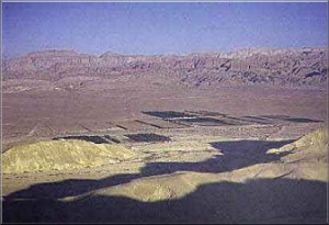 Looking down on Lotan from the Caravan Cliffs