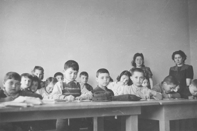 Jüdische Kinder- und Jugendausbildung nach der Shoa