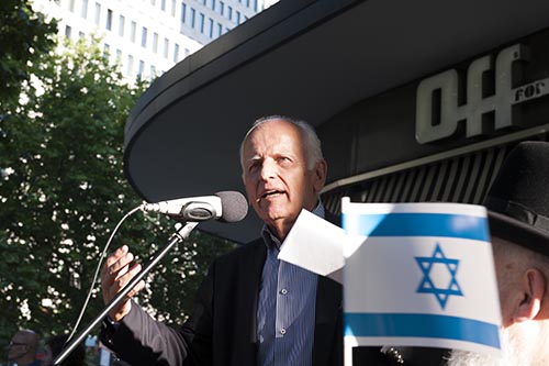 Solidaritätskundgebung für Israel am 17.7. am Joachimstaler Platz, © Margrit Schmidt