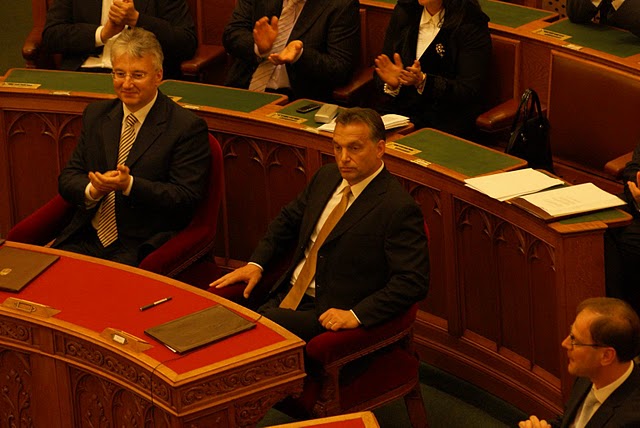 Ungarns Regie­rung erklärt ihre poli­ti­sche Theo­lo­gie – eine Analyse