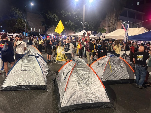 „Wir sind hier und werden nicht von hier weichen“